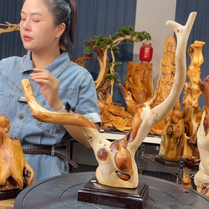 柏木（崖柏）随型飘枝