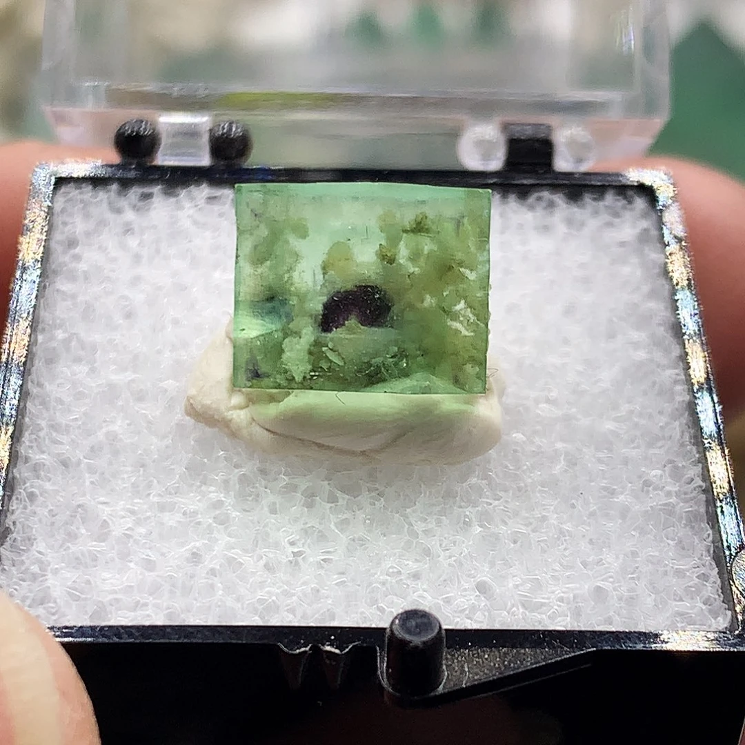 石材内蒙银都单晶