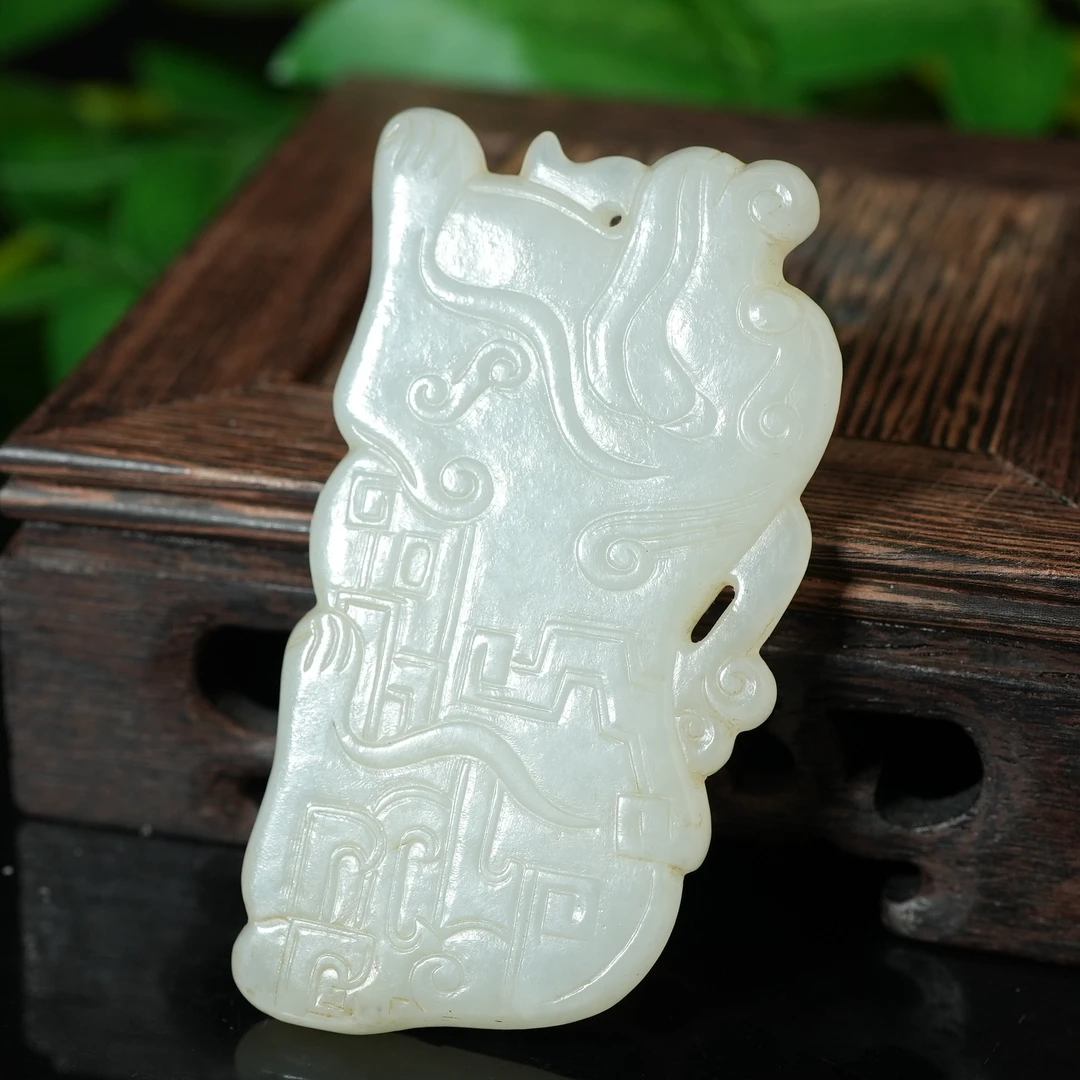 清代和田玉兽型佩【华豫之门】ZDW241219012