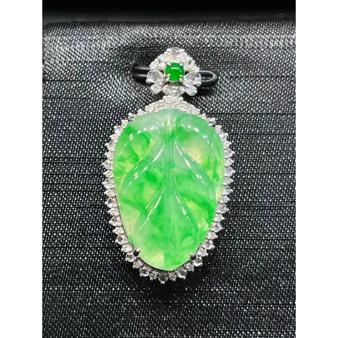 冰绿叶子吊坠天然翡翠A货裸石：24.4*16.7*9.3mmws/YF2.24妈妈气质