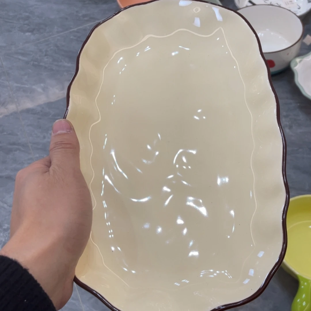 陶瓷微瑕餐具介意勿拍，满18飞！