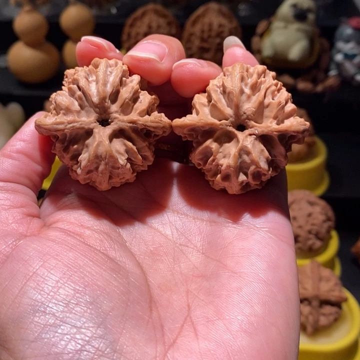 瑞***糖文玩核桃把件文玩核桃40尺苹果园