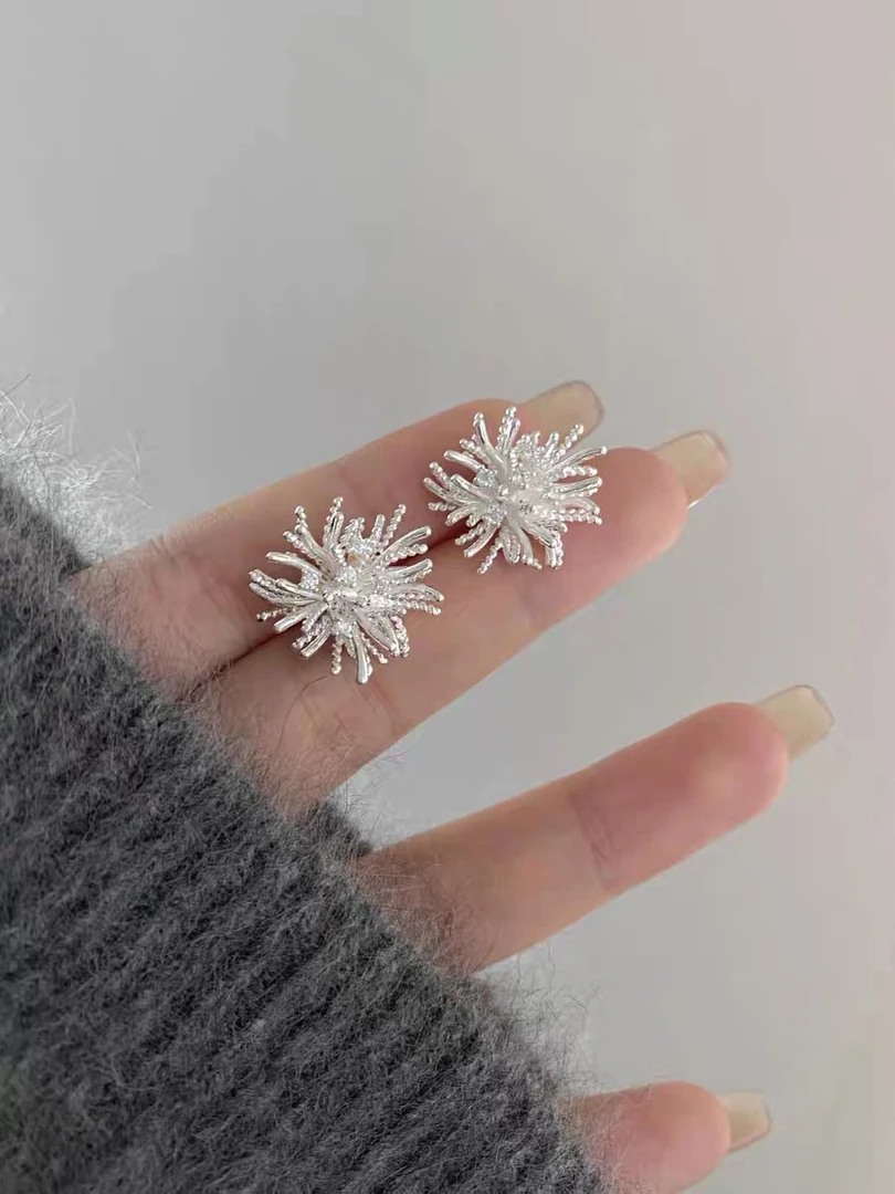 925银耳饰 锆石金属轻奢感蒲公英耳钉高级感个性小众精致时尚