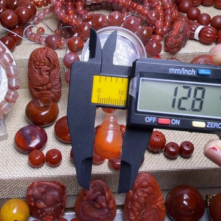 南红玛瑙未镶嵌手链