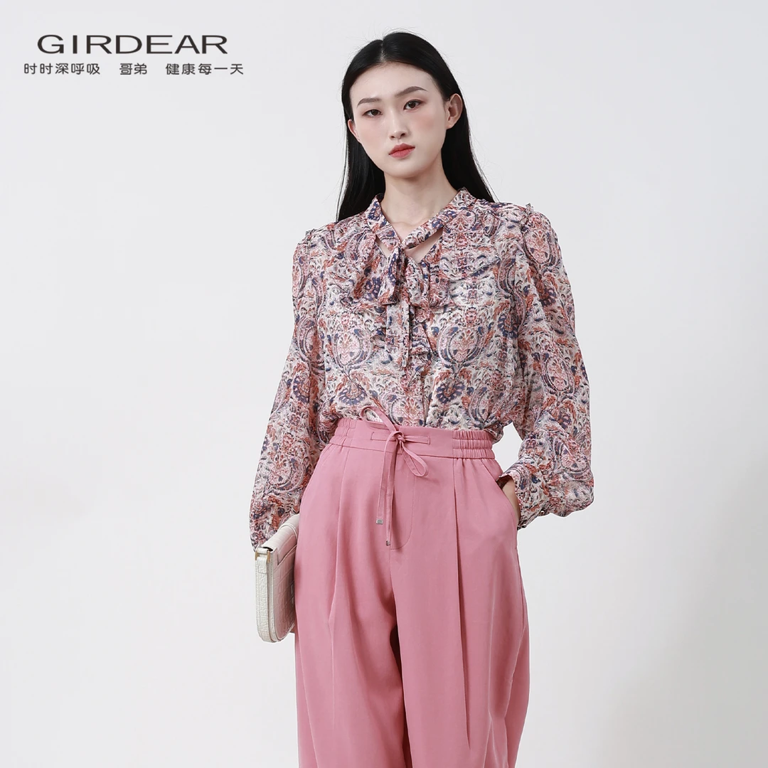 GIRDEAR/哥弟25【花开半夏】复古法式气质碎花飘带洋气上衣1300982