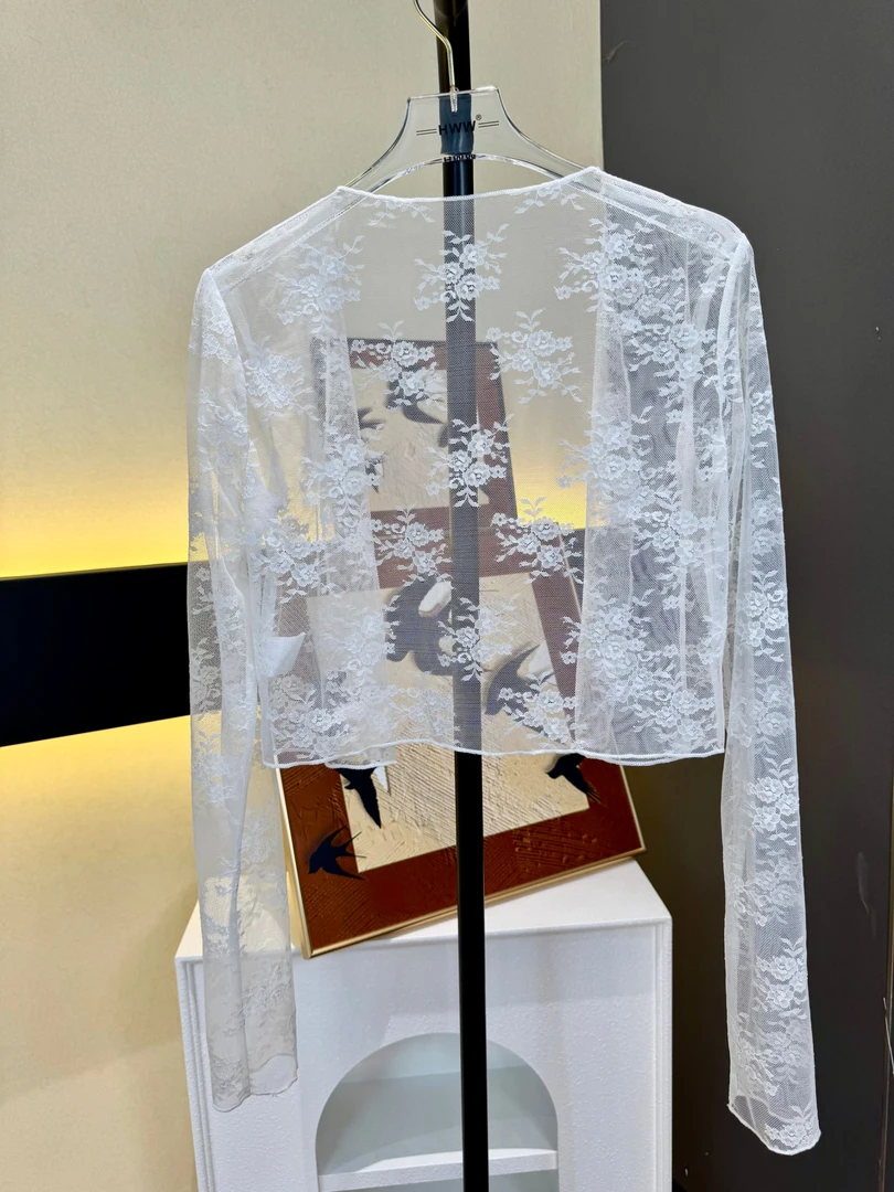 蕾丝常规上衣夏季衬衫短款蕾丝衫长袖百搭开衫镂空YNNXM51049