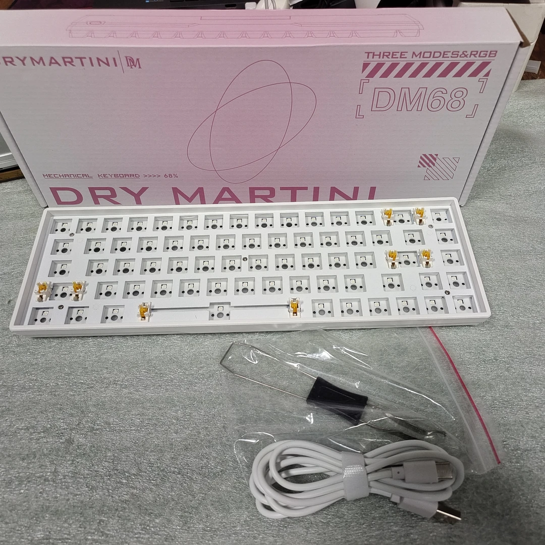 准新品 其他 68键三模RGB背光机械键盘套件无轴无键帽