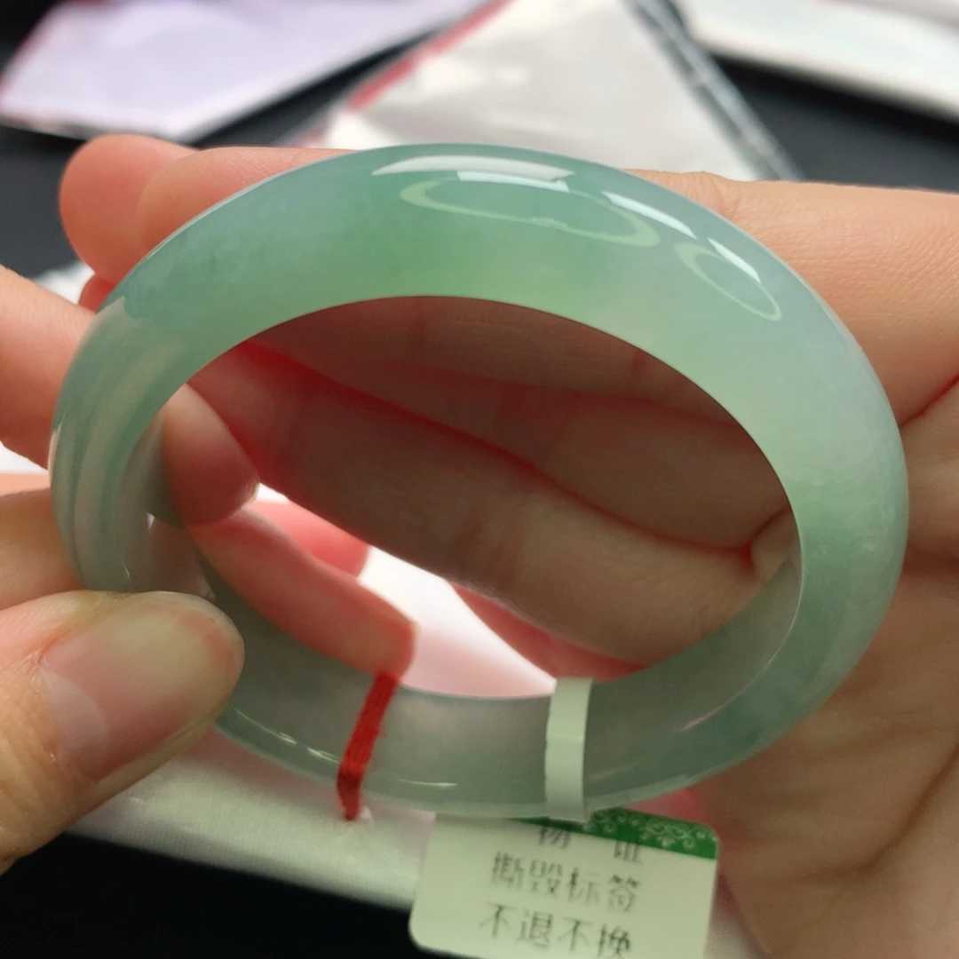 翡翠手镯未镶嵌53贵妃