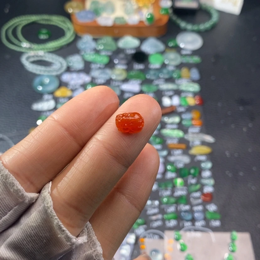 【闪购商品】翡翠挂件未镶嵌貔貅