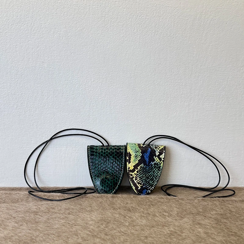 CaitinKaie轻奢----蛇皮眼镜夹1740磁吸便携眼镜收纳包挂脖墨镜包