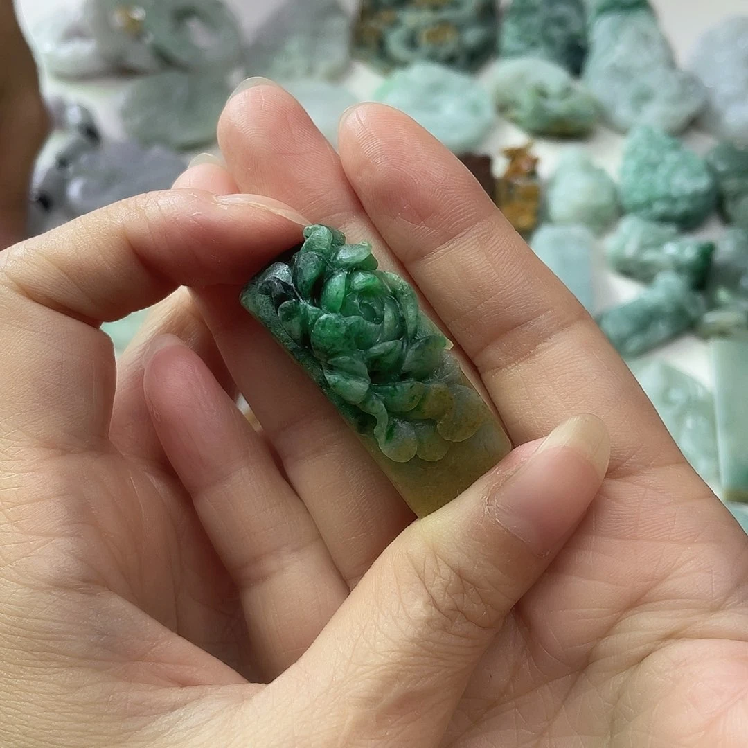 未镶嵌定制翡翠翡翠