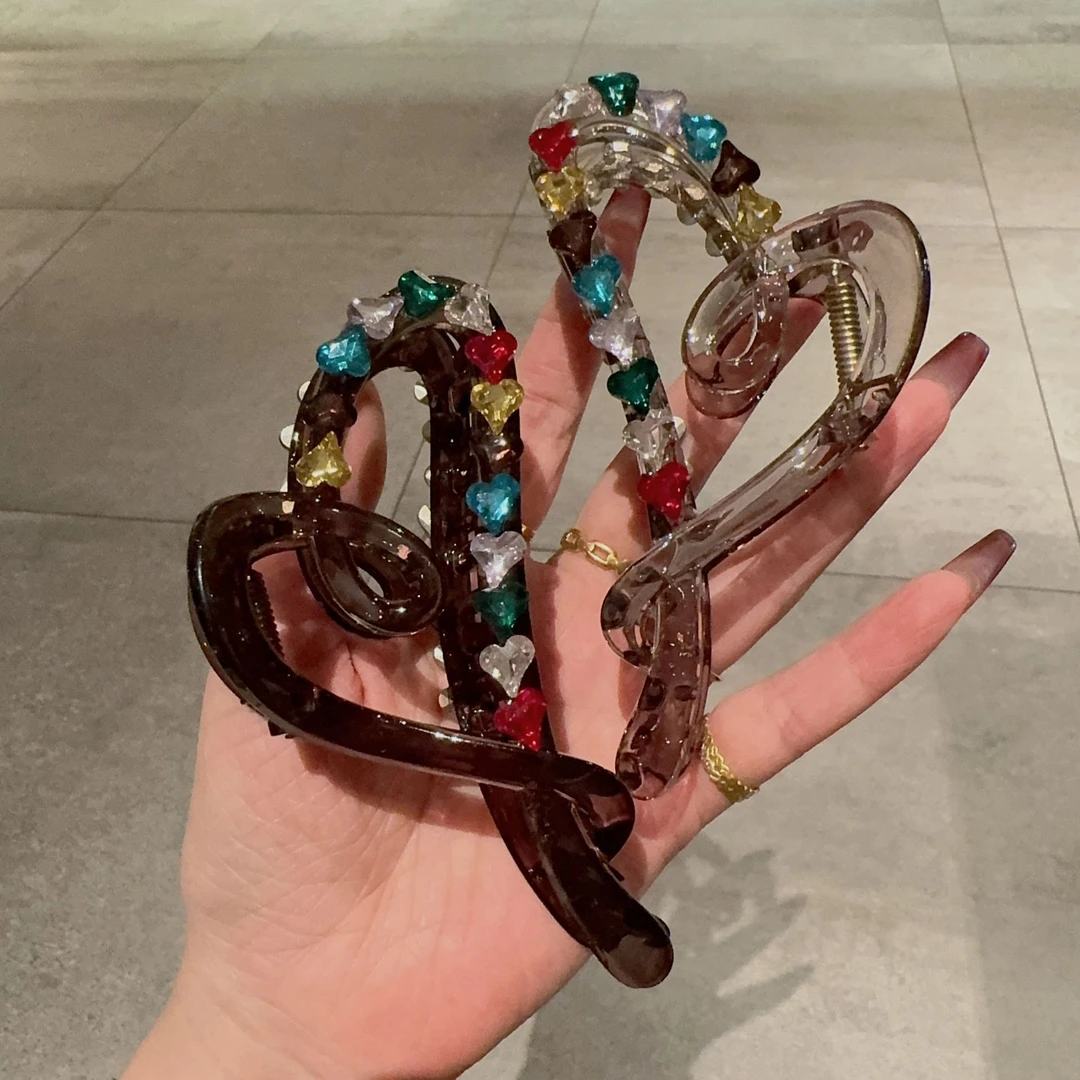 超迷人~复古彩色水钻爱心发夹女后脑勺优雅抓夹大号鲨鱼夹高级感
