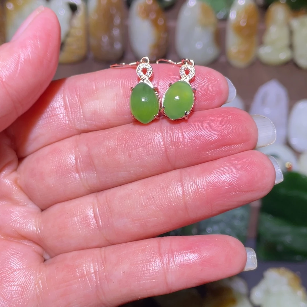 和田玉未镶嵌耳饰