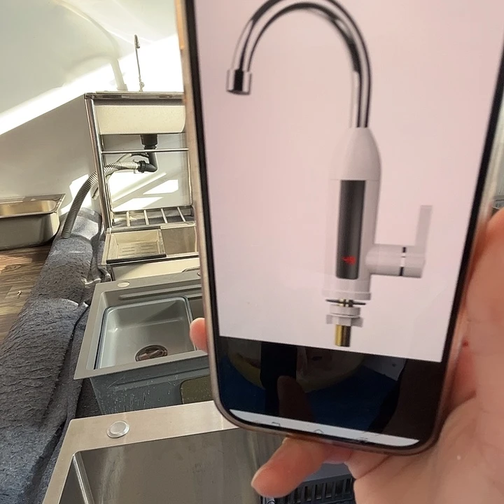 方形款插电龙头一套