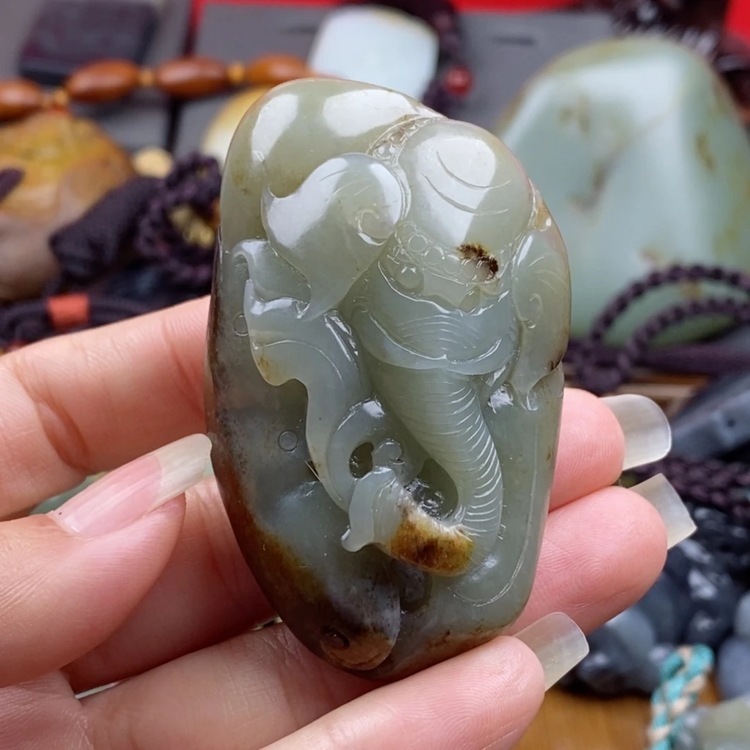 和田玉未镶嵌颈饰