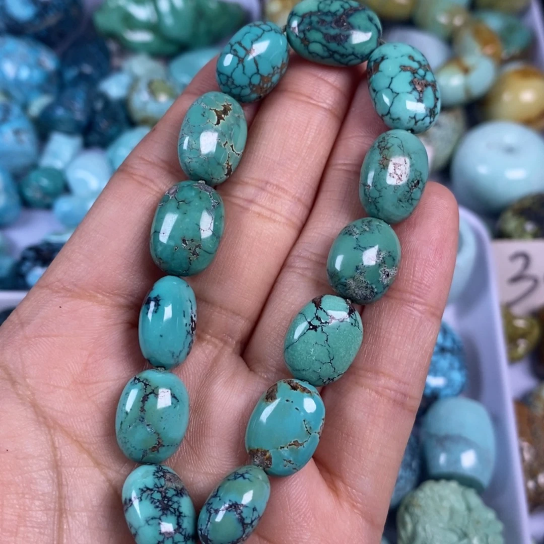 绿松石未镶嵌颈饰