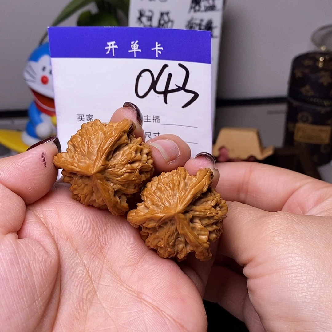 桃核吊坠文玩核桃盘山三棱36微修n