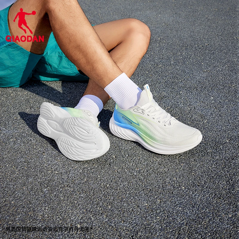 乔丹2025年夏季新品跑步鞋情侣鞋竞速训练跑鞋透气减震耐磨运动鞋