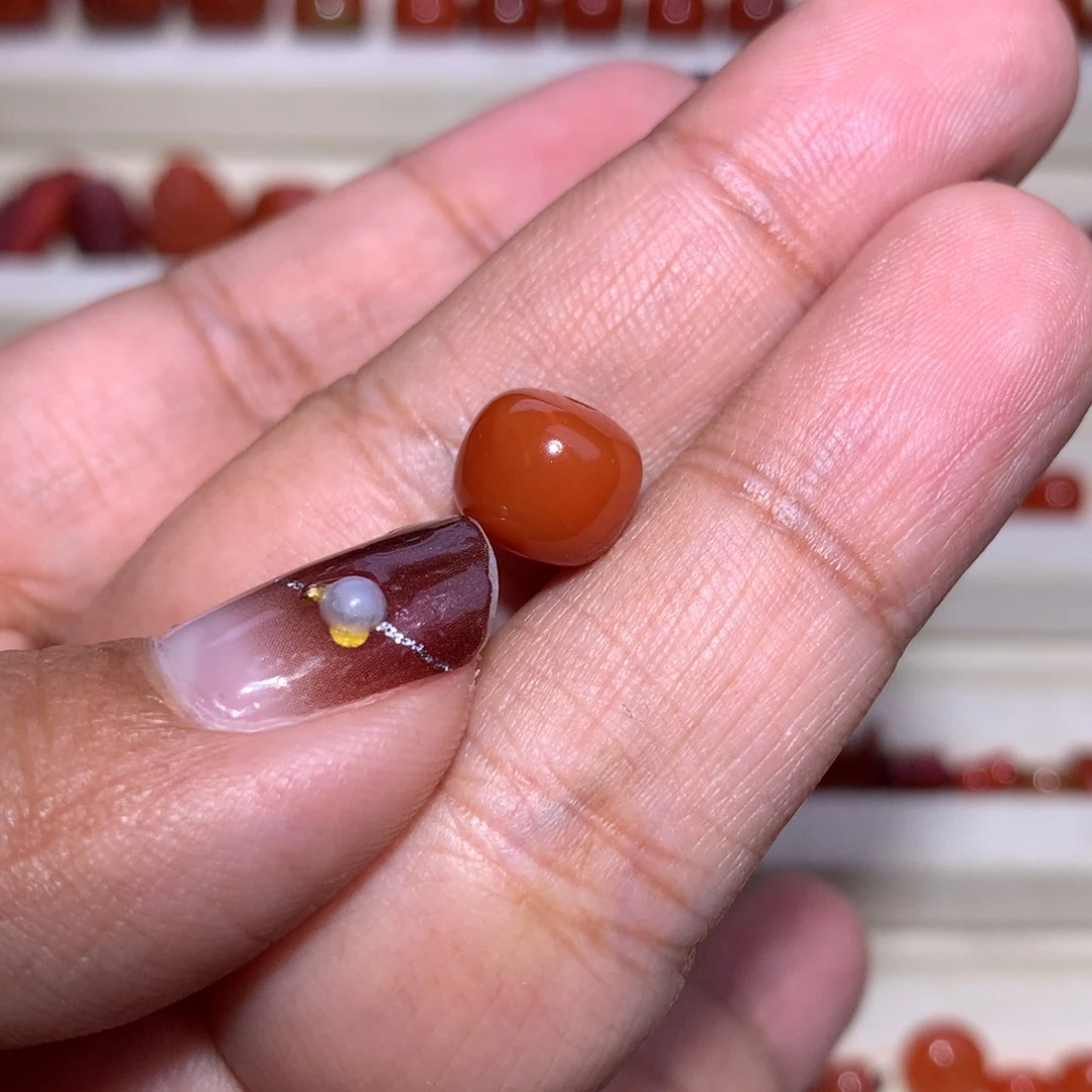 南红玛瑙未镶嵌老型9×8满肉柿子红 微纹