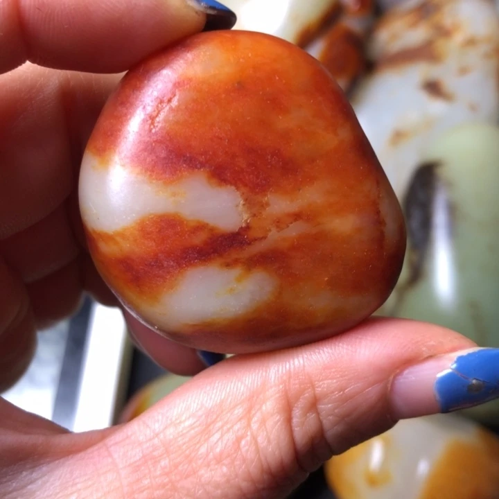 和田玉未镶嵌珠宝奇石