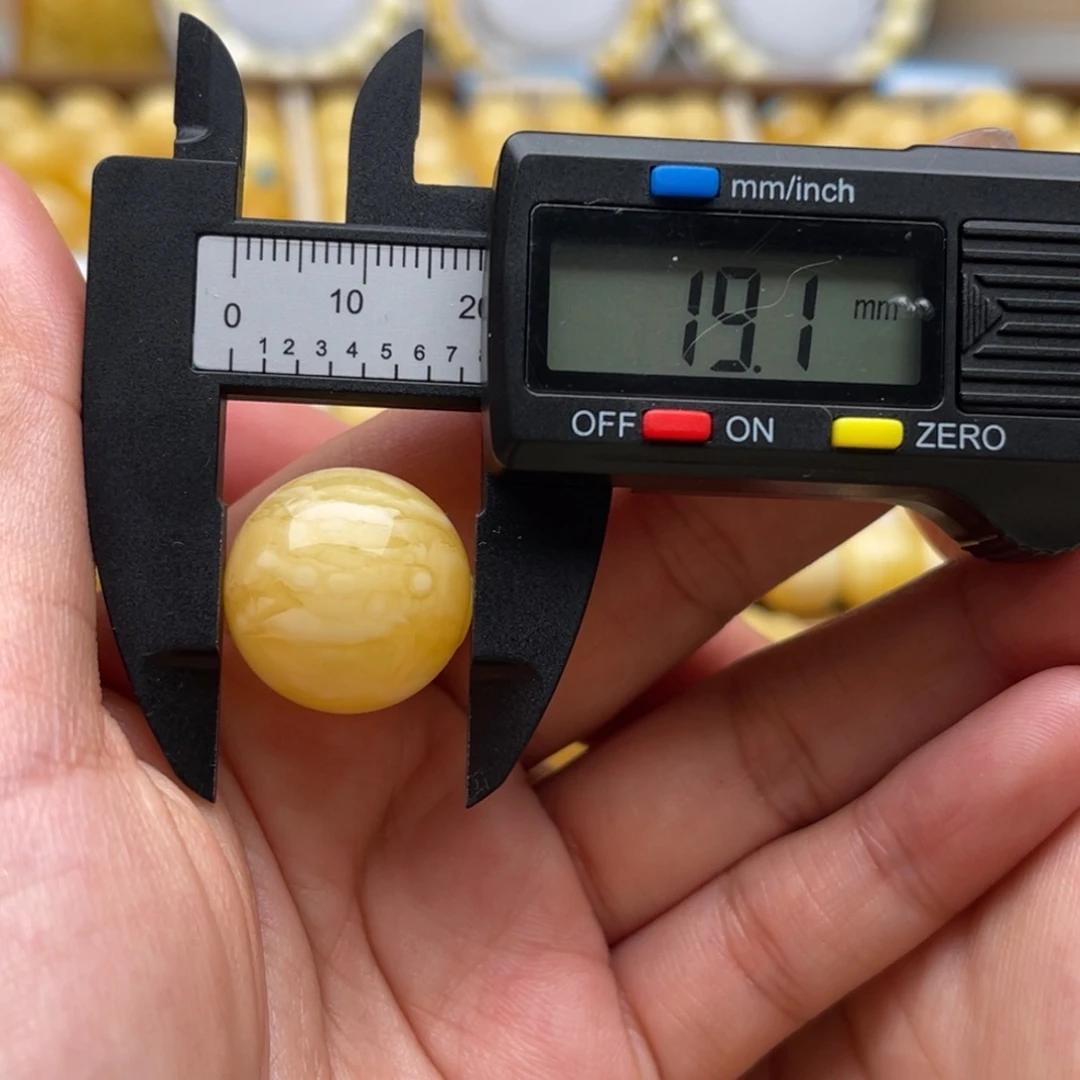 琥珀未镶嵌裸石蜜蜡圆珠笑