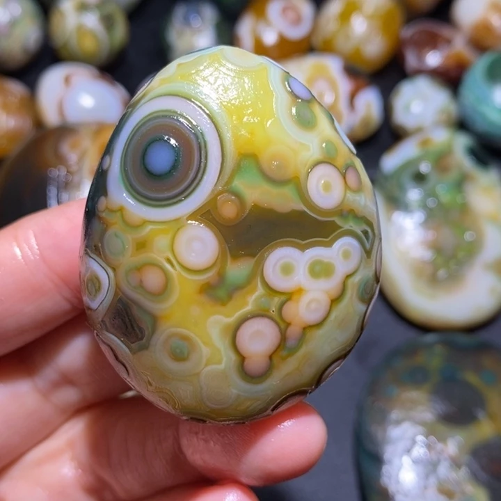 未镶嵌玛瑙/玉髓珠宝半成品97