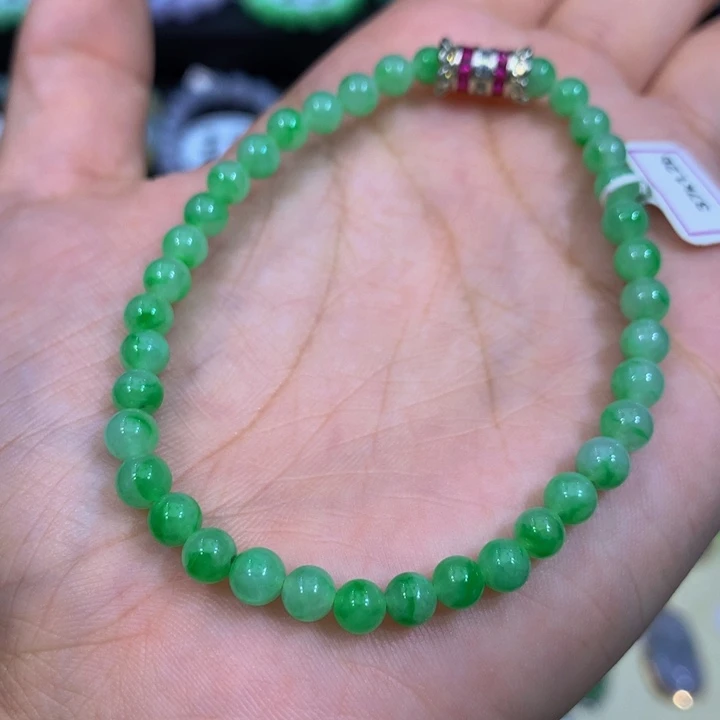 翡翠未镶嵌手链翡翠