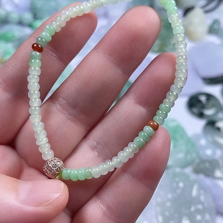 翡翠未镶嵌颈饰手串