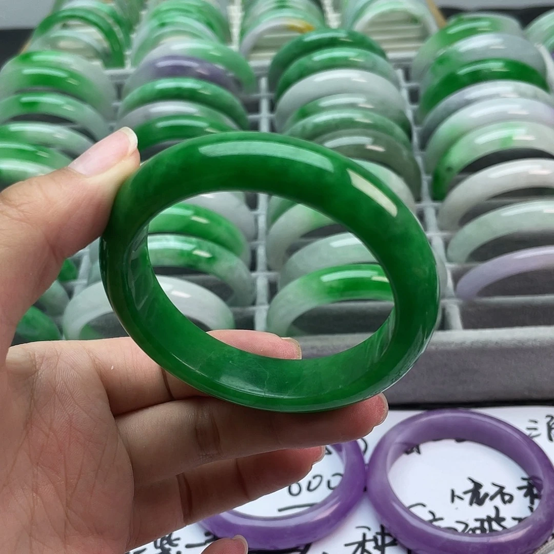 翡翠手镯未镶嵌3/58圈600元