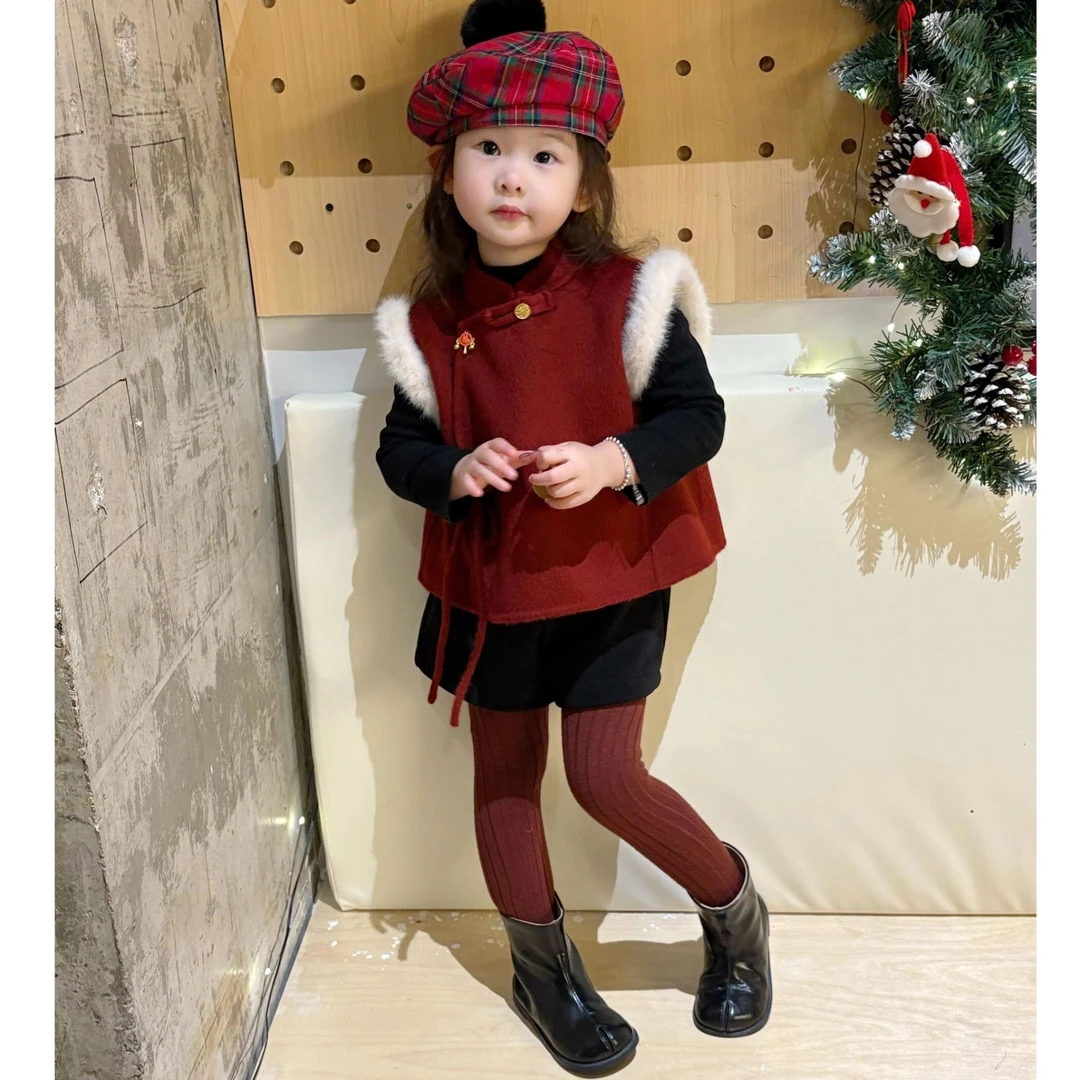 现货2024新款国风女童新中式红色毛呢马甲搭黑色灯芯绒短裤套装
