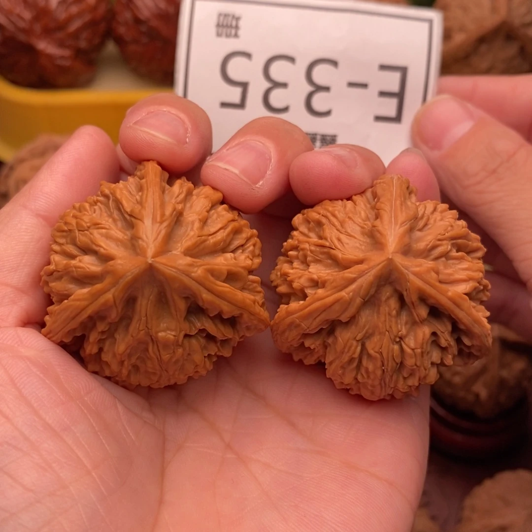 朱***子把件文玩核桃玉龙奔40