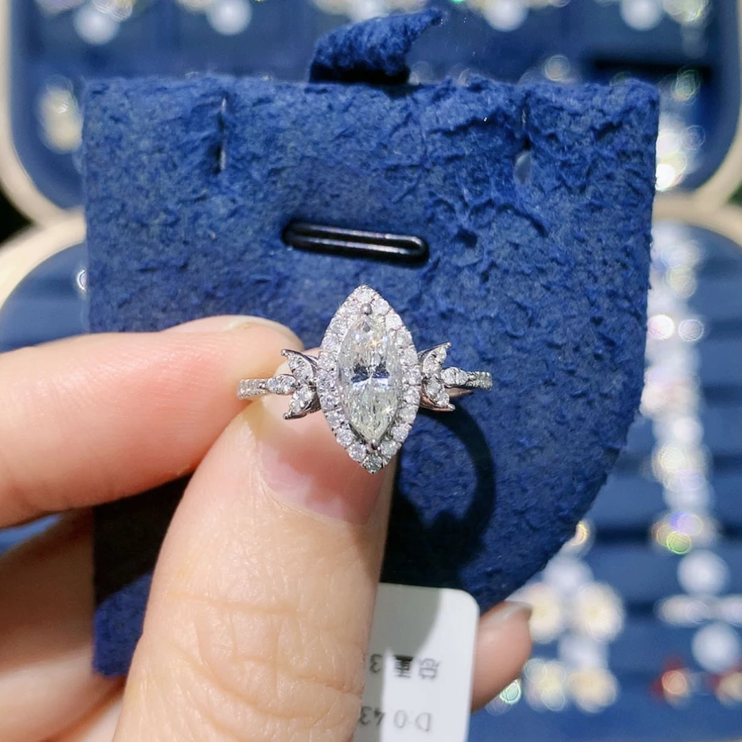 【闪购商品】铂Pt950镶嵌戒托钻石大马眼戒指