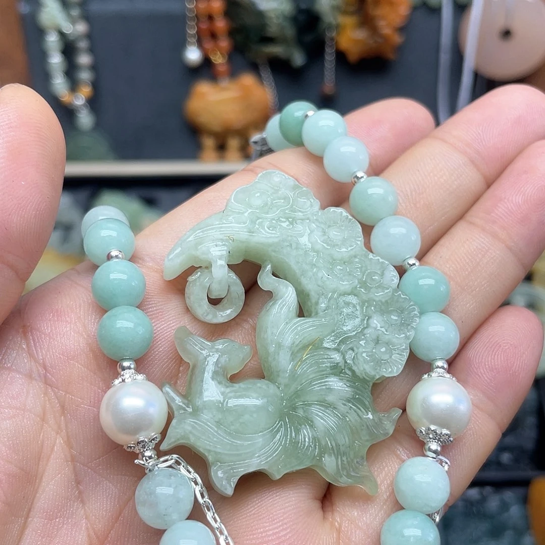 未镶嵌蛇纹石玉颈饰