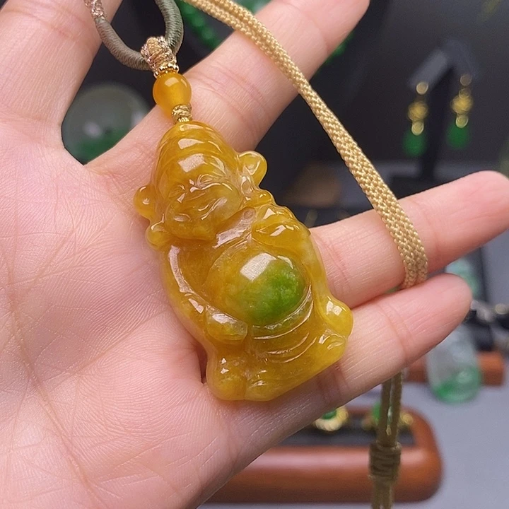 吊坠(赠链)未镶嵌翡翠