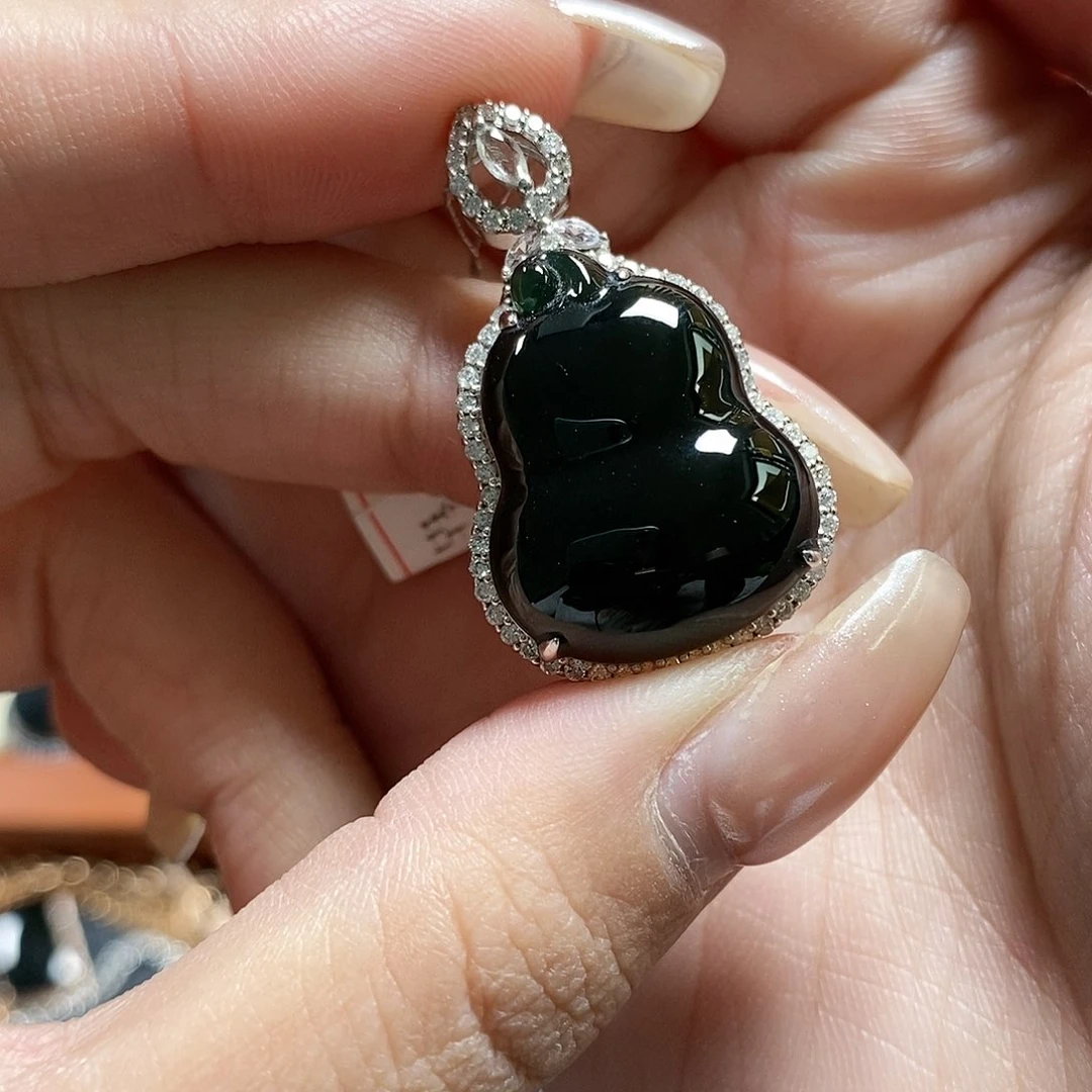 翡翠颈饰18K金镶嵌姜**❤1。