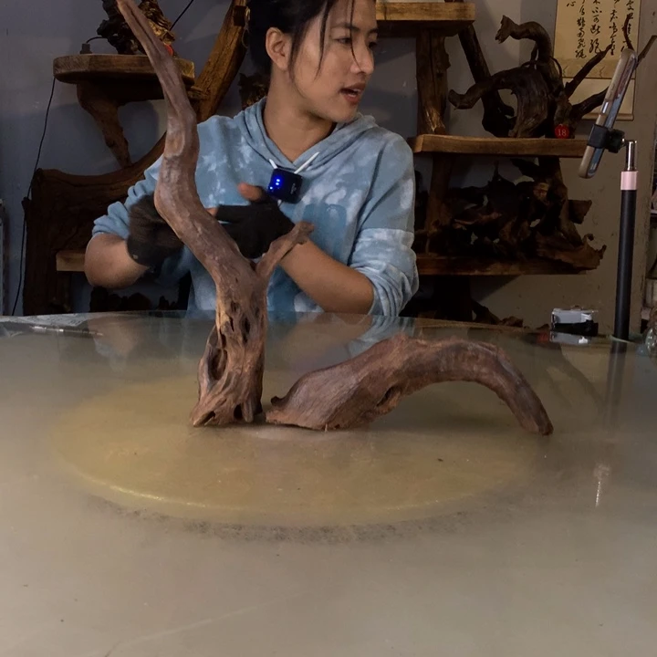 ****.天然的云南紫柚木会黄水