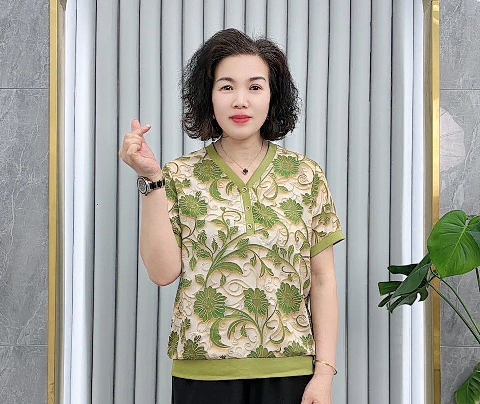 2025夏季高档软雪纺短袖T恤女休闲减龄上衣夏季新款轻薄透气