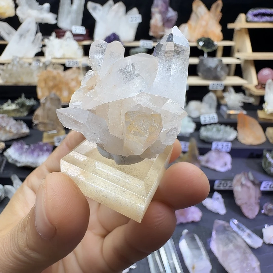 石材印度粉色喜马拉雅水晶