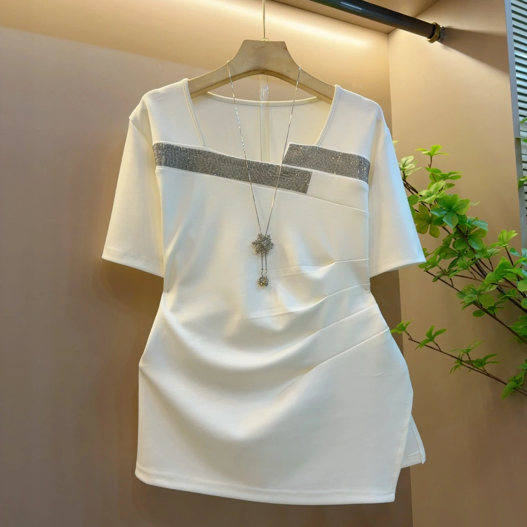 夏季新款时尚气质显瘦洋气百搭褶皱不规则短袖烫钻小衫（长61左右