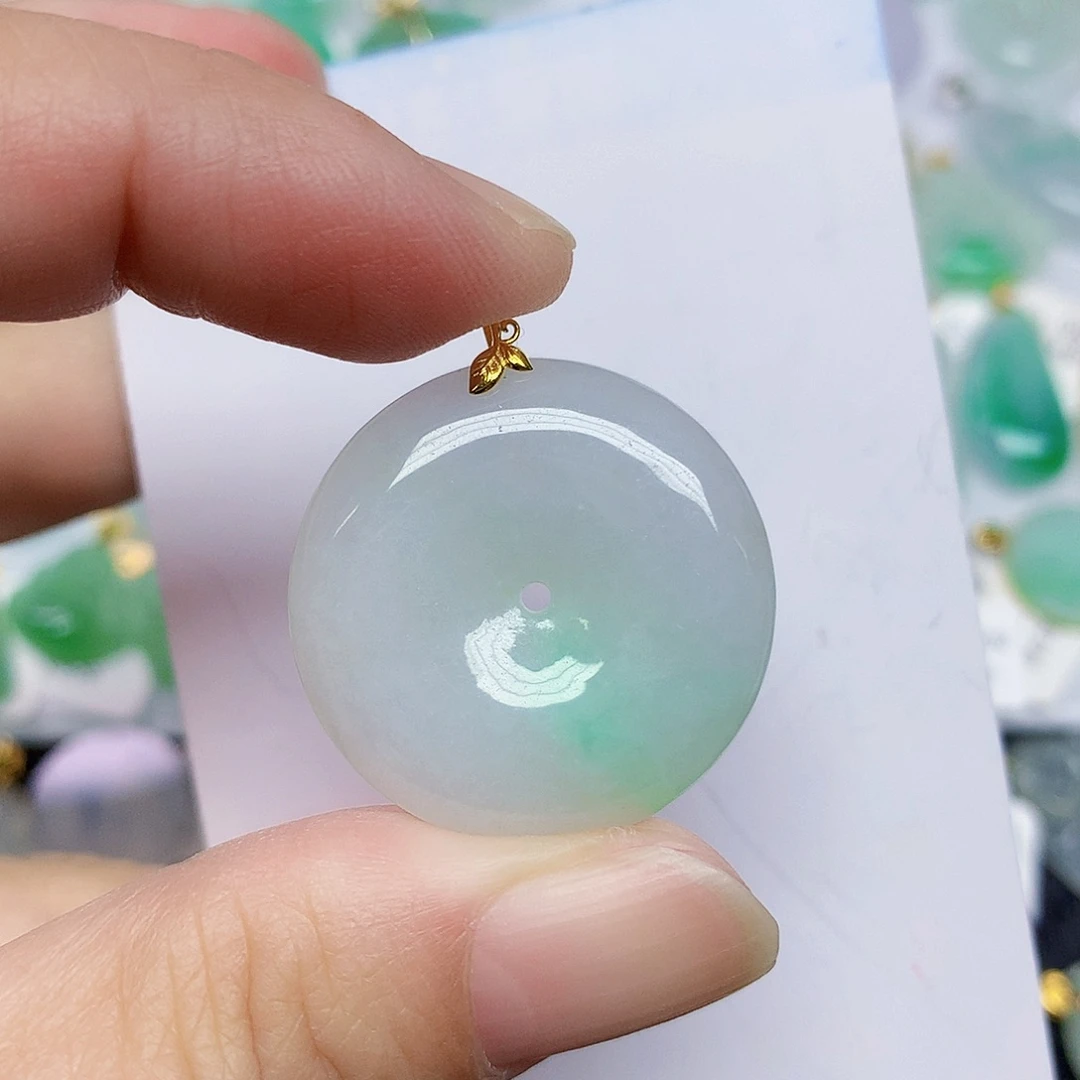 翡翠18K金镶嵌颈饰366787