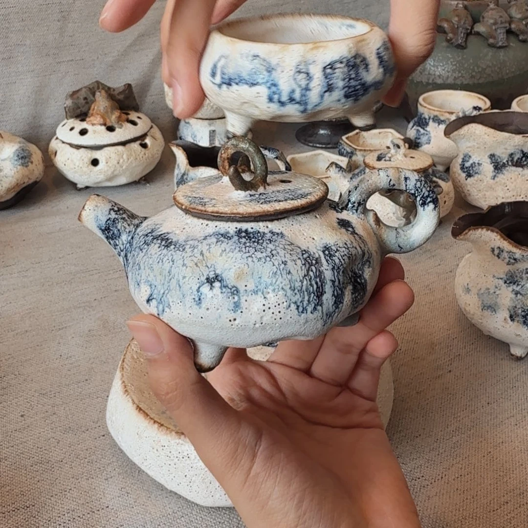 一壶一杯三足圆融壶