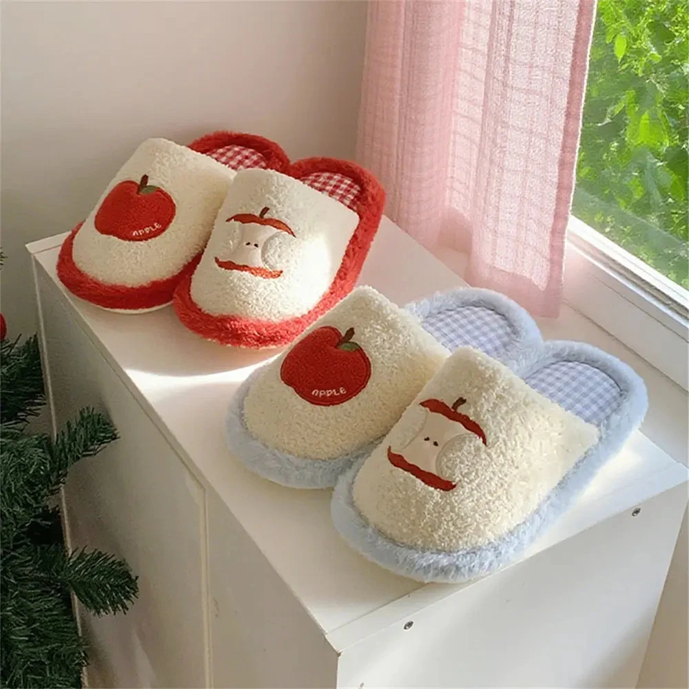 细细条 创意趣味可爱红苹果室内拖鞋女冬季新款居家舒适毛毛拖鞋