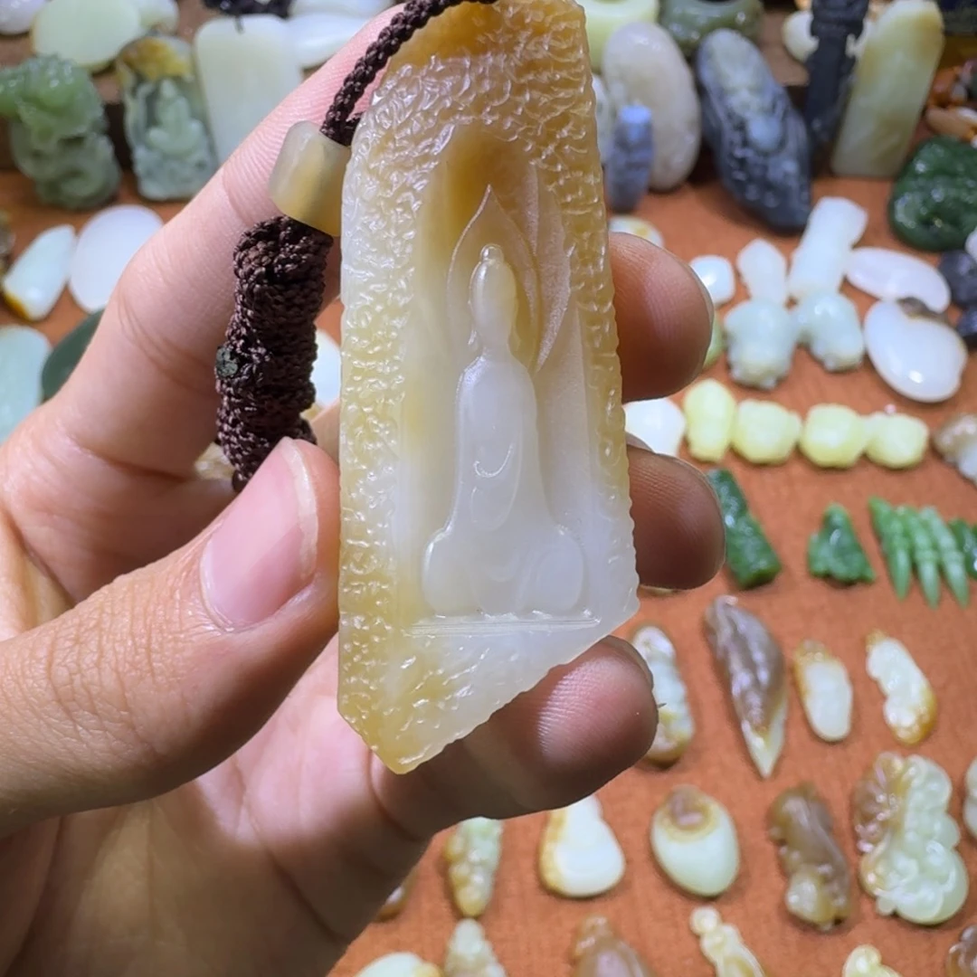 和田玉颈饰未镶嵌