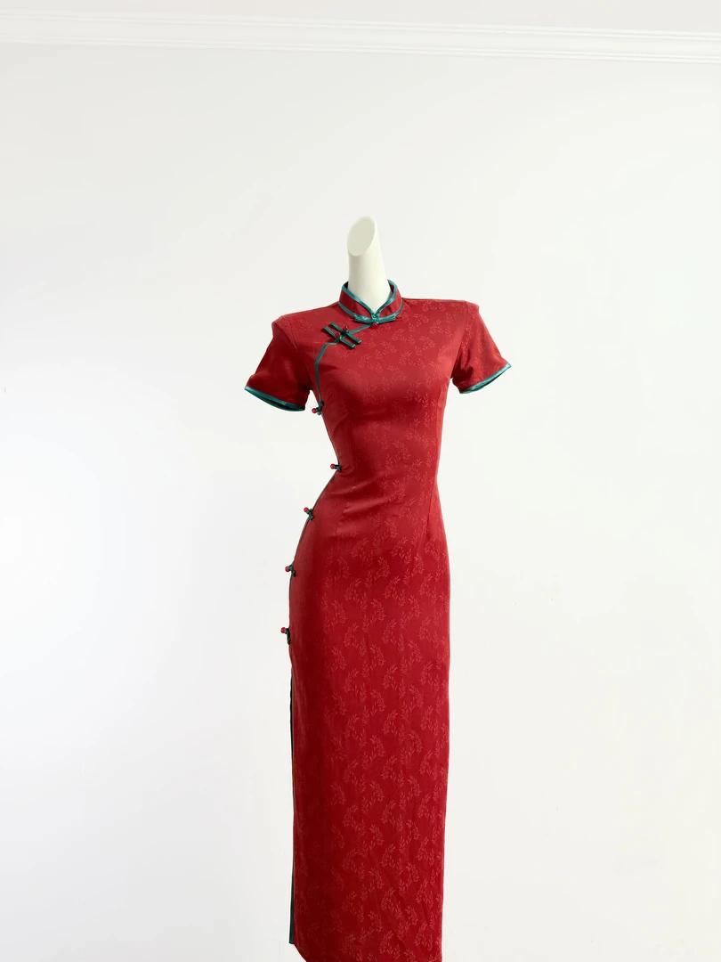 朱砂 订婚敬酒服大方显瘦收腰长款高个子贵气复古孔雀蓝边旗袍