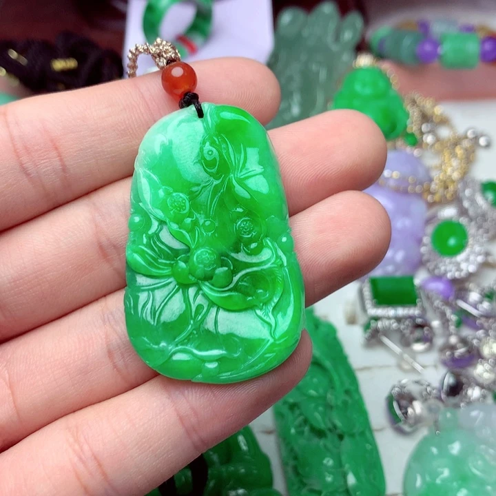 翡翠未镶嵌吊坠(不含链)