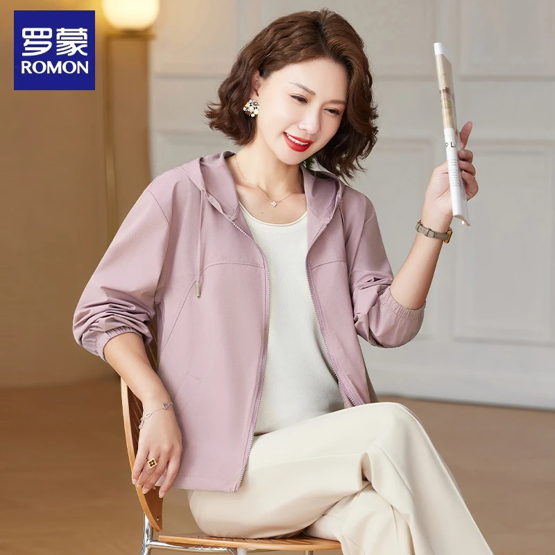 罗蒙小个子妈妈早秋外套连帽夹克中老年人女春秋装短款风衣阔太太