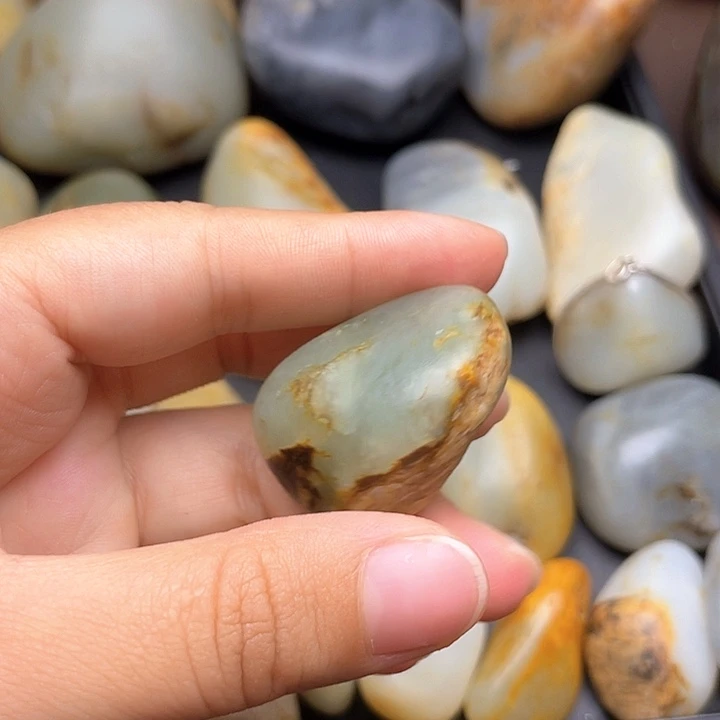 颈饰未镶嵌和田玉3