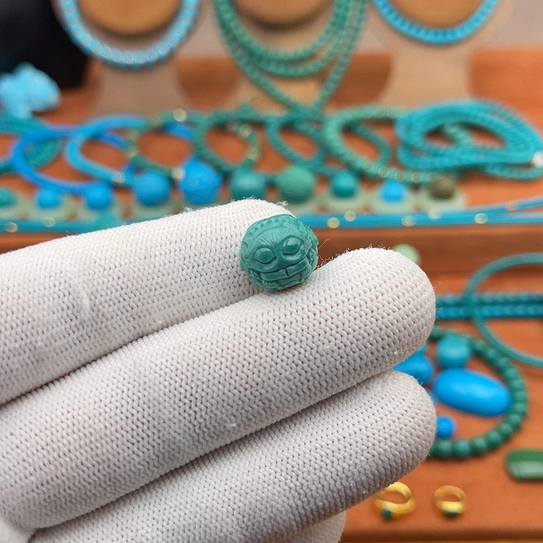 绿松石未镶嵌珠宝奇石