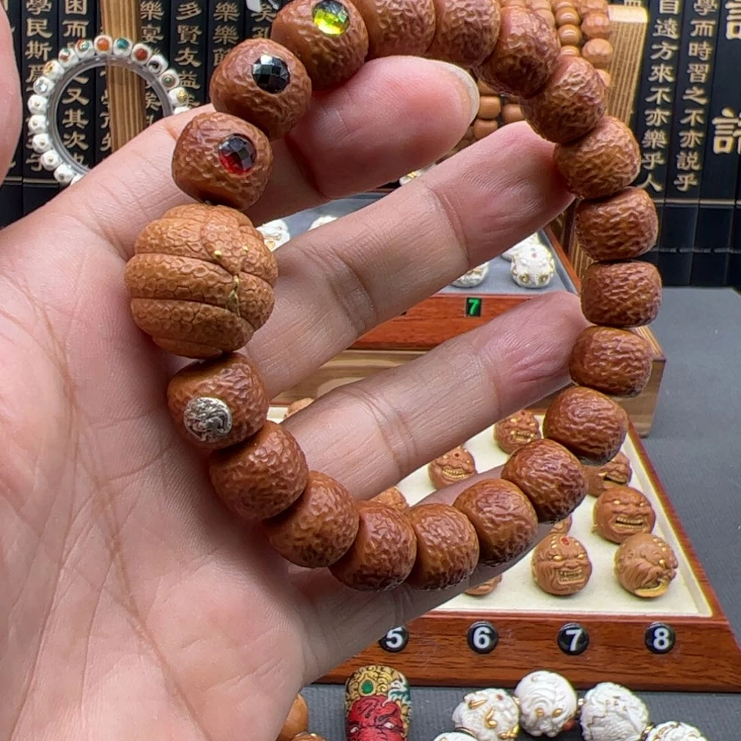 猴头核桃吊坠荔枝