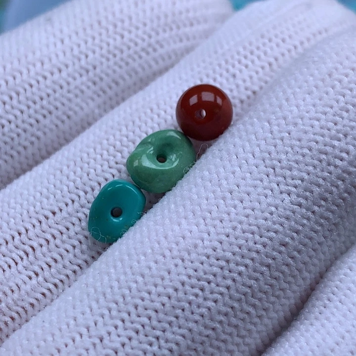 南红玛瑙未镶嵌珠宝奇石